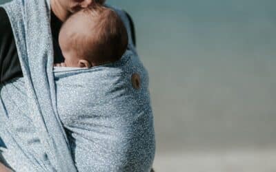 Tragen im Sommer – Tipps für heiße Tage mit Baby
